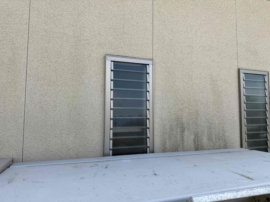 福岡市早良区田隈 ルーバー窓 型ガラス6mm 3枚交換完了