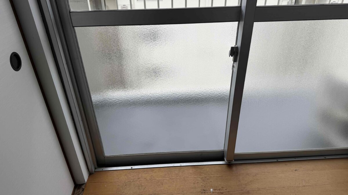 福岡市南区野多目 ベランダ引違い窓 ガラス交換完了