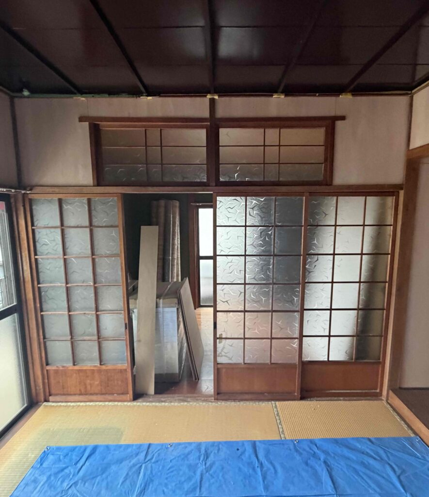 福岡市南区屋形原 戸建て 障子ガラス 破損状況