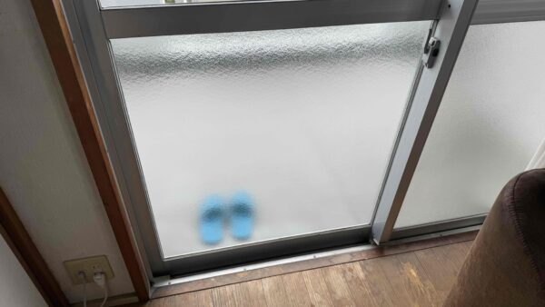 福岡市南区【野多目】集合住宅の型ガラス4㎜交換｜お電話で費用をご案内後に後日交換対応